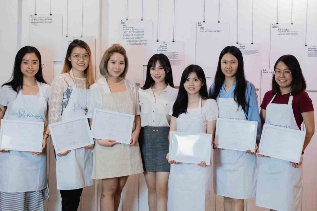 IGCSE student entrepreneur, tuition, education, vbest, oxford, cambridge, oxford cambridge admission malaysia Chloe Cherng - An entrepreneur and a student VBest Tuition Centre